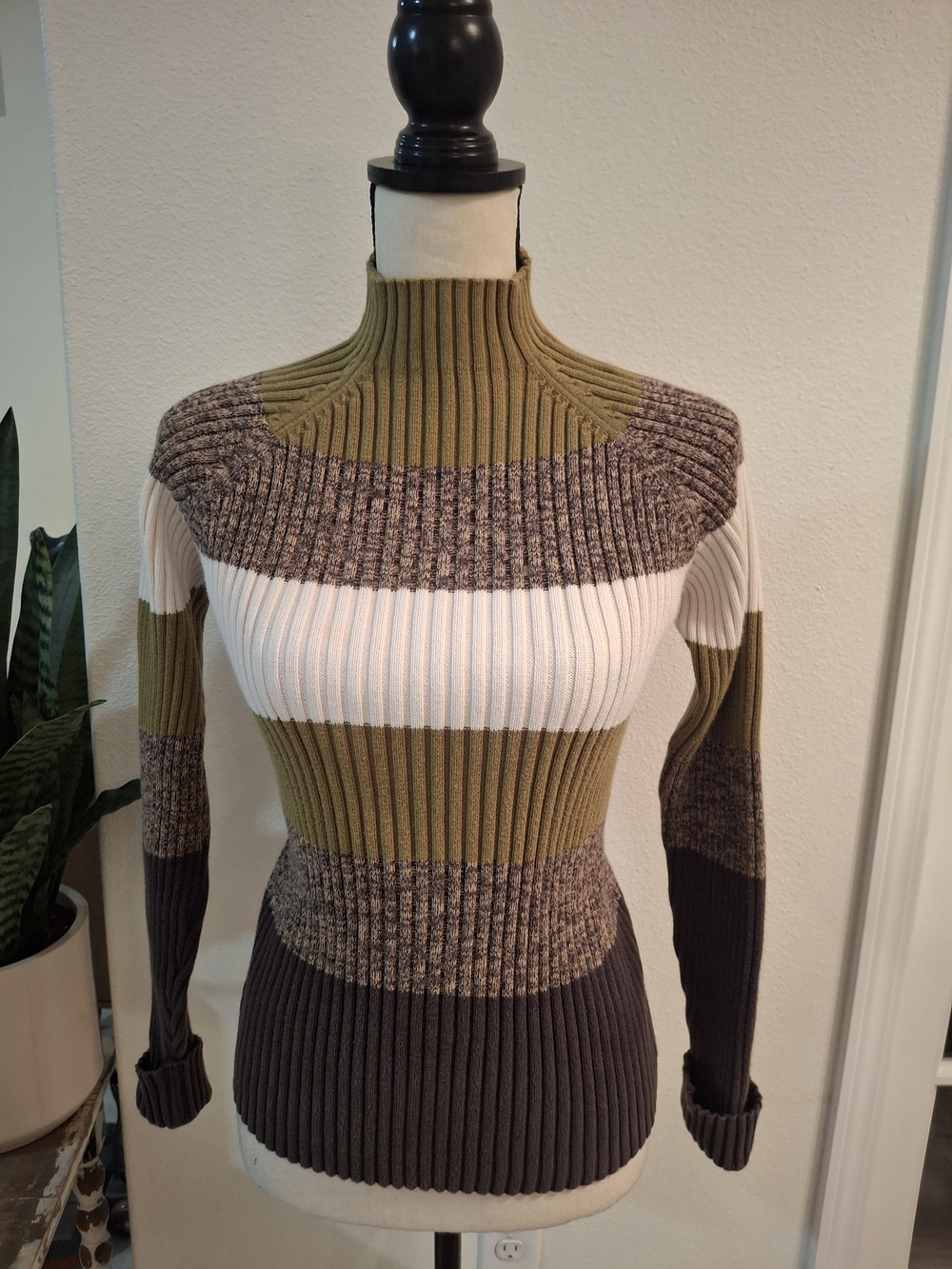 Y2K 90s Vintage Gilmore Girls Inspired Ribbed Mock Neck Sweater
